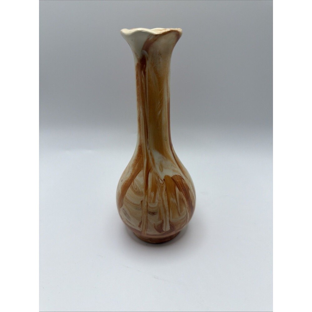 VTG Alabama Clay Pottery 7” Flower Bud Vase Brown/White Has A Chip On Bottom